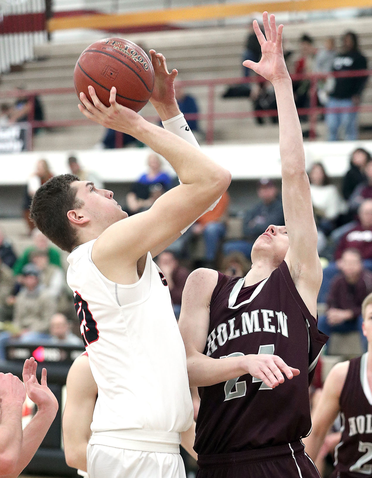 La Crosse Central vs. Holmen